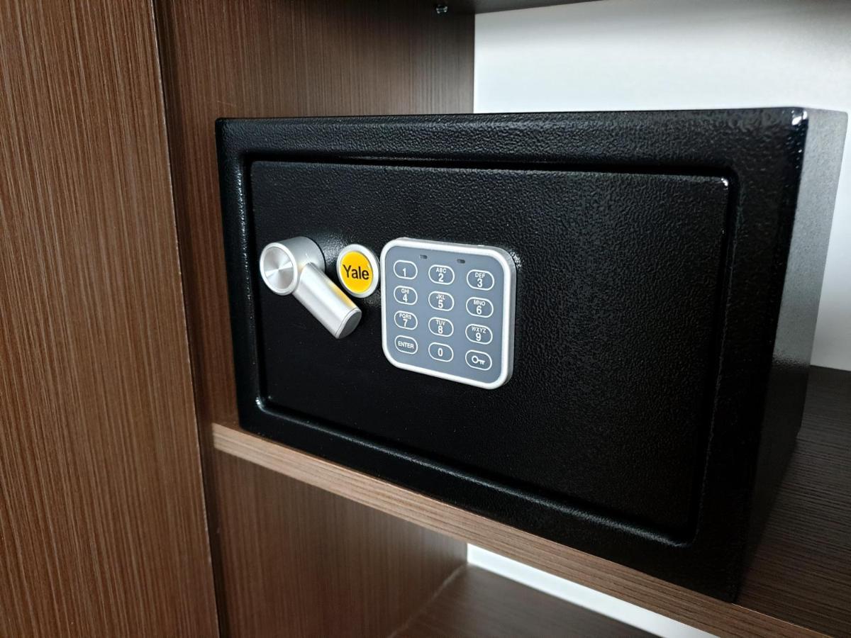 Executive Apartment Avantgarden Coresi 브라쇼브 외부 사진