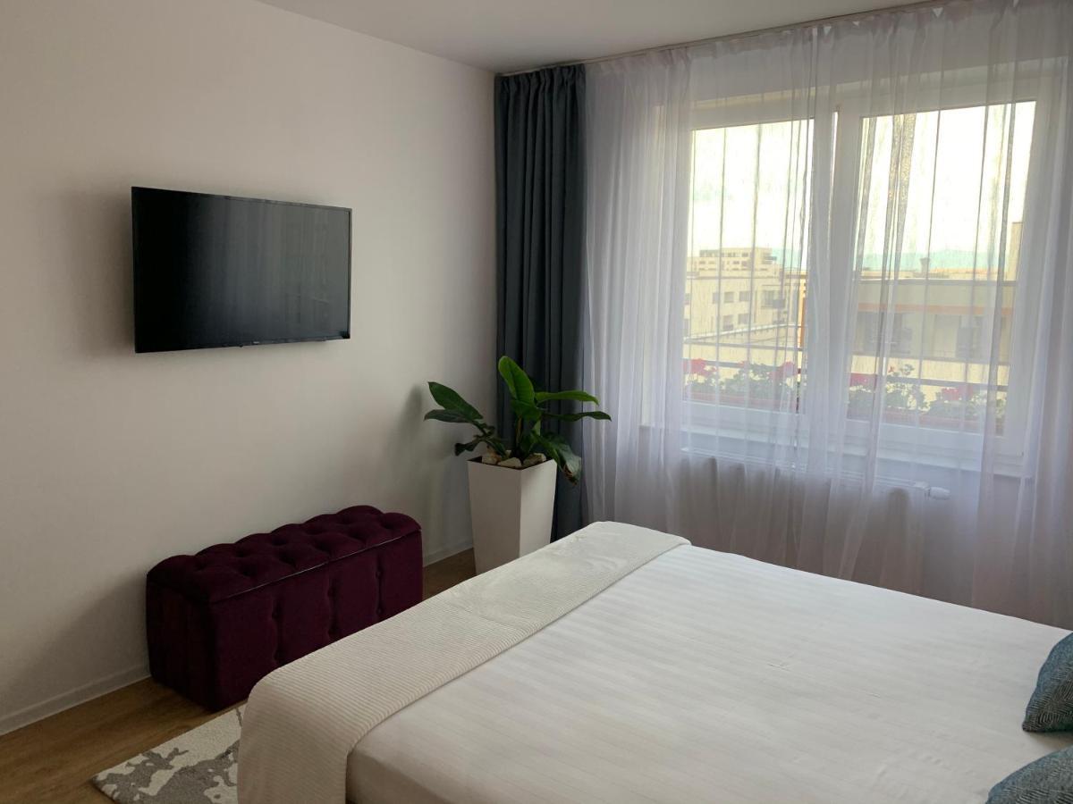Executive Apartment Avantgarden Coresi 브라쇼브 외부 사진